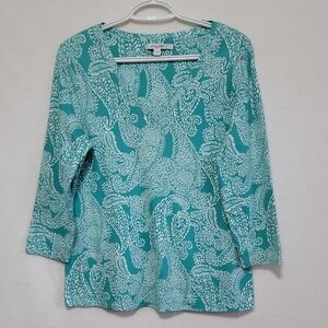 Women's Chico's Pima Paisley V-Neck Tee, Blue/White, Size 1= M/8 , Pre-owned